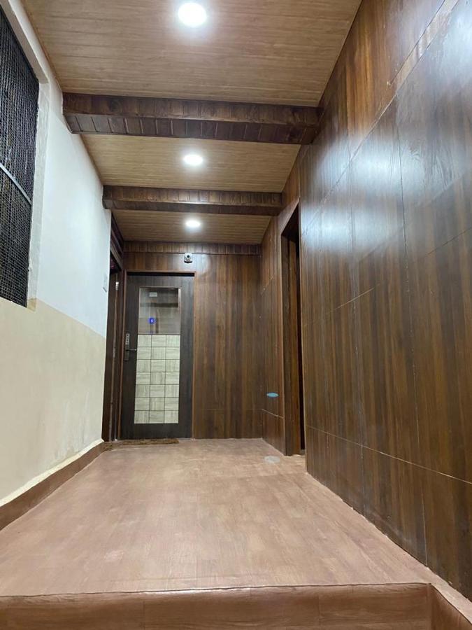 City Ac Deluxe Hostel *