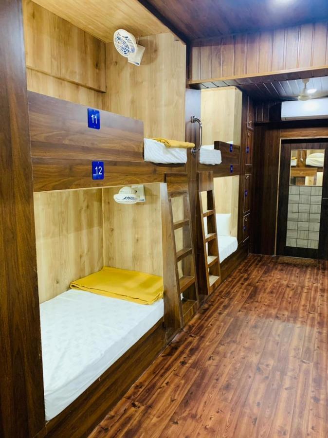 Hostel City Ac Deluxe *