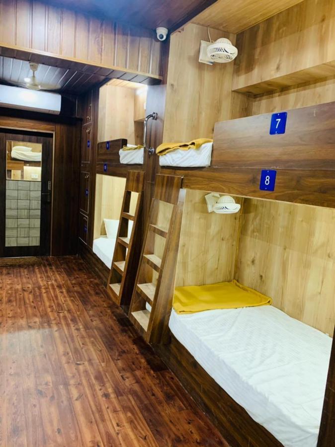 City Ac Deluxe Hostel *