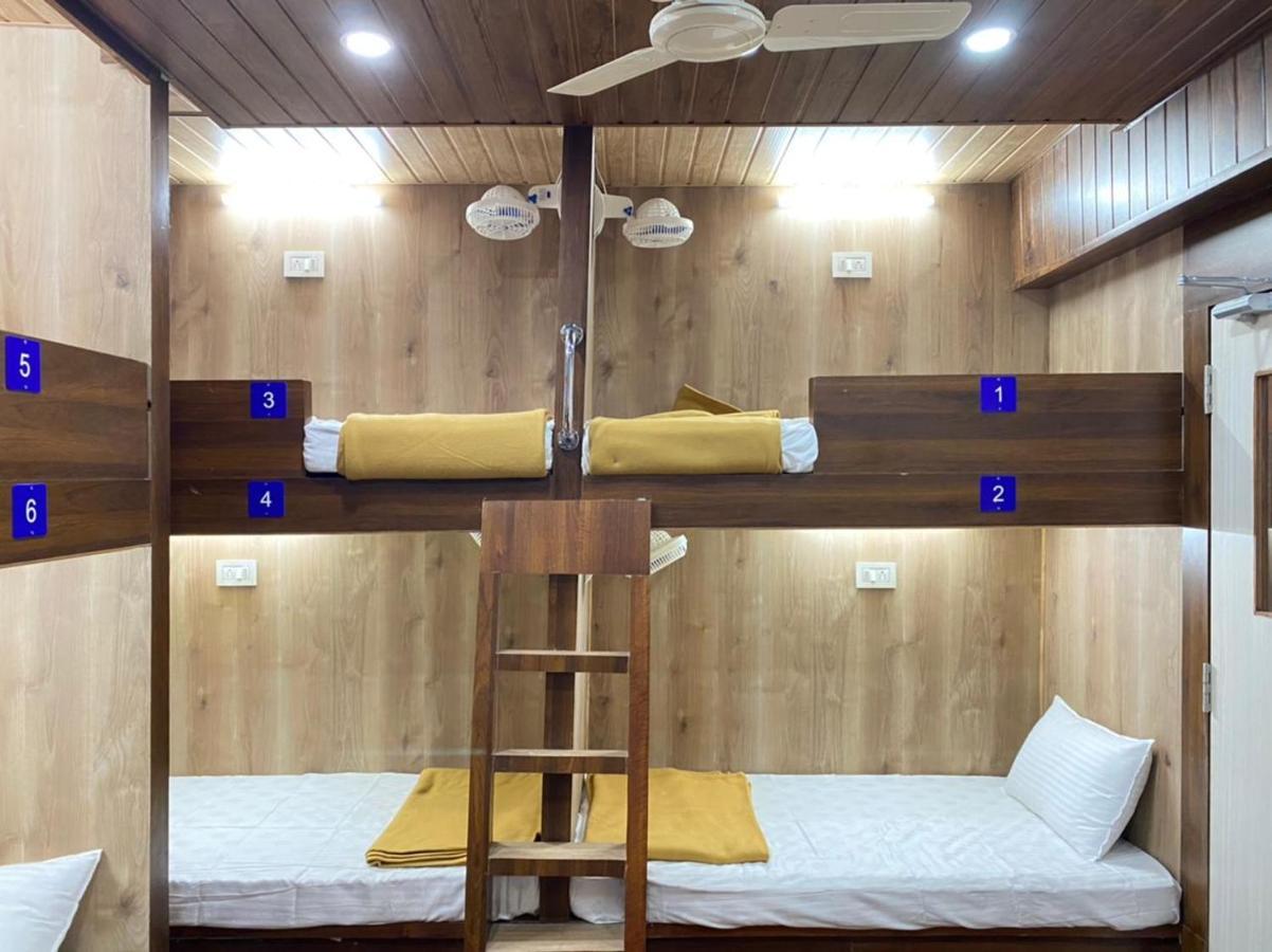 City Ac Deluxe Hostel *
